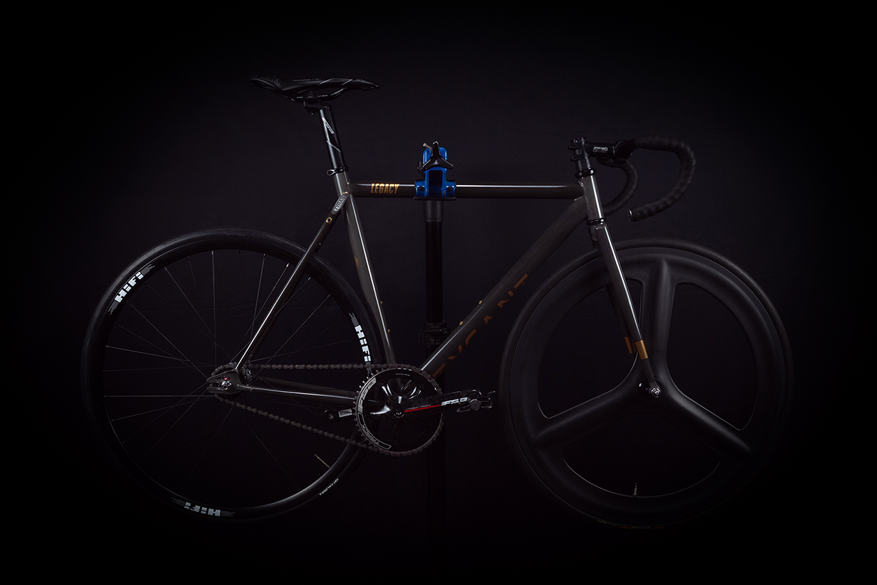 2022年9月23日より「 LEADER 」のプレミアムライン「 TYRANT BIKES