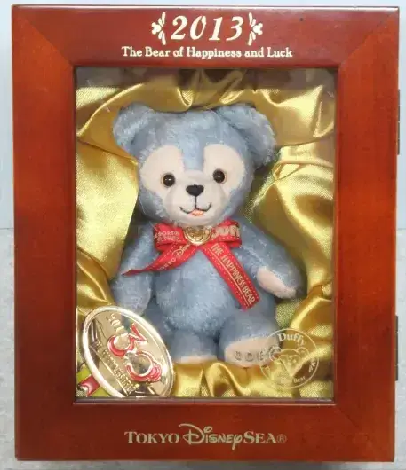 歴代ニューイヤーダッフィー 2006～2013年コレクションドールのご紹介