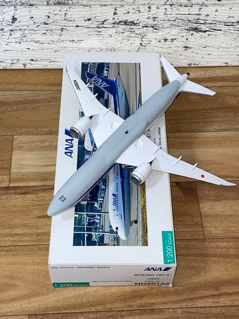 美品1/200 全日空 B787-9 1/200 NH20132 JA893A