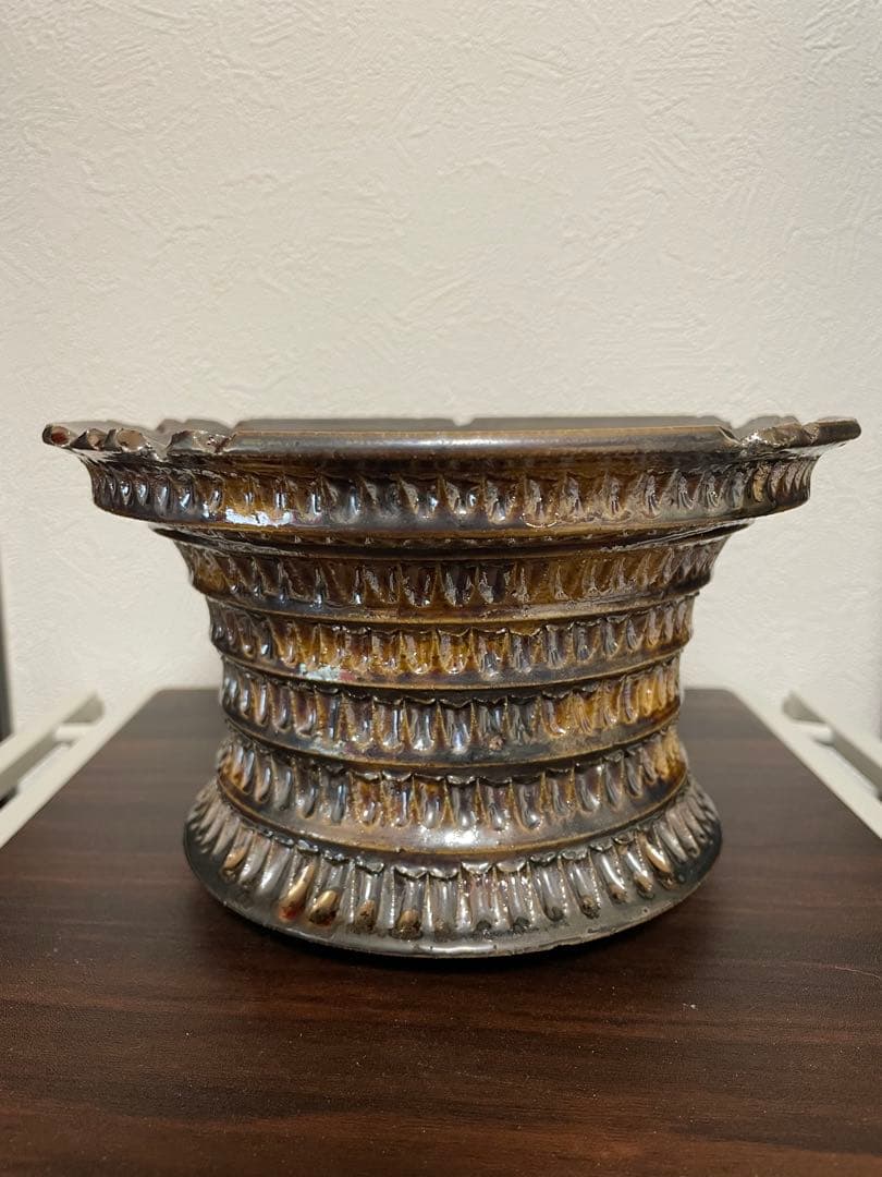 狂鉢　MAD　ビンテージゴールド 狂鉢 ・ ・ ・ 最高にカッコいい鉢。 そんな鉢に自分好みの植物を植え