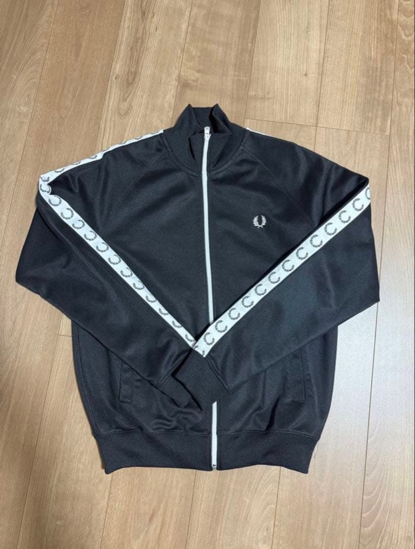 FRED PERRY ブラック トラックジャケット M